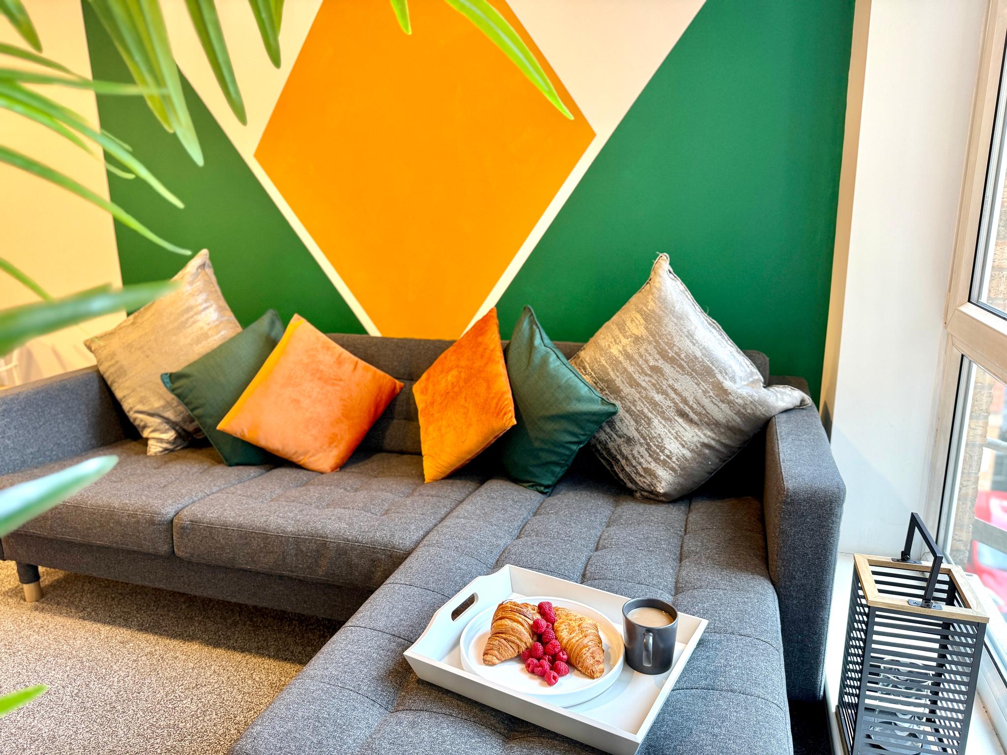 Comfortable 2 Bed Flat Free Private Parking6