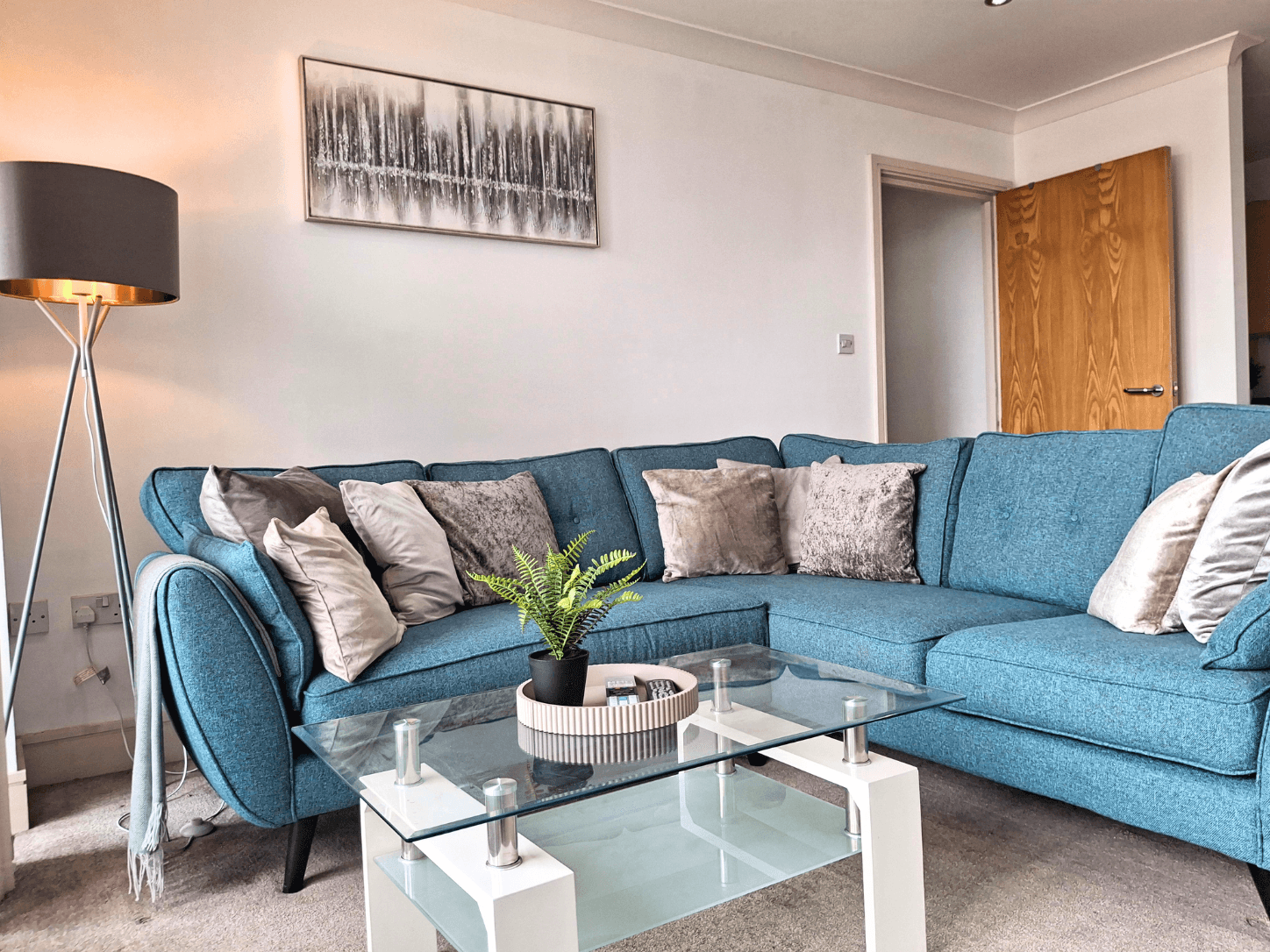 2BR Marina Apartment w/Parking | Anchor Street3